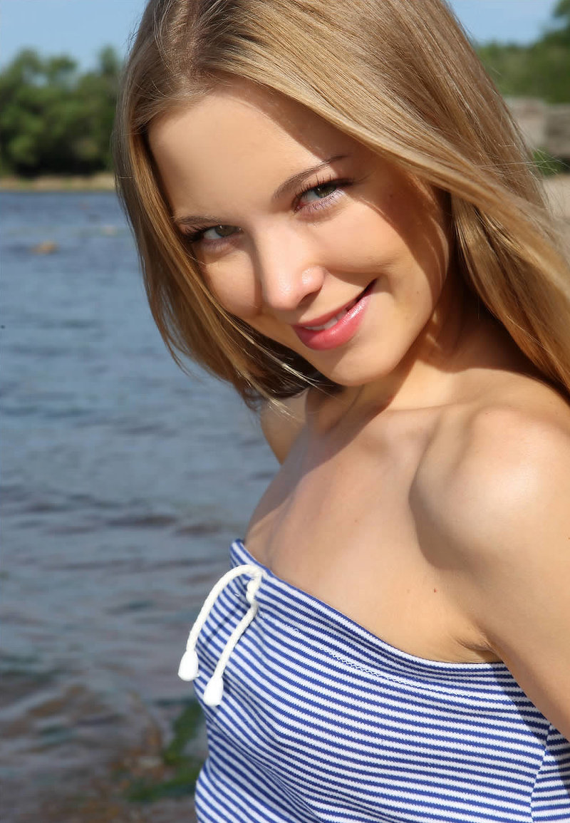Полина, 24